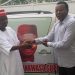 FB_IMG_1534107912989 - National Insight News Engr. Markson Farason Onwukwe presenting the campaign bus Key to Senator Rabiu Kwakwanso in Abuja