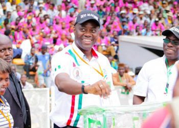 Seyi Makinde, Olopoenia, PDP and History