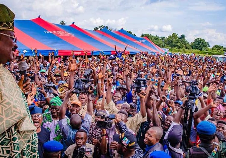 oyo apc meeting - National Insight News Ajimobi addressing party members in oyo