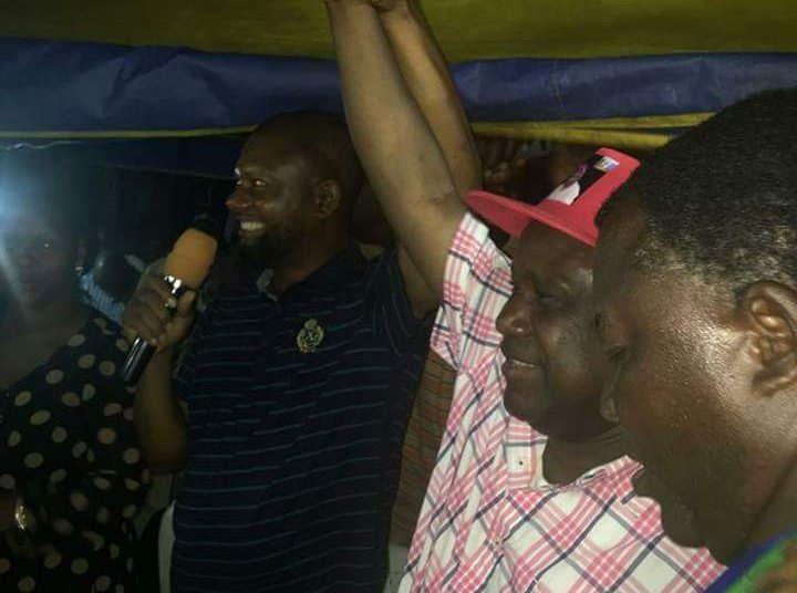 IMG_20181003_022741_668 - National Insight News Dr Hassim Adda  leader of APC National Team announcing Senator Abdulfatai Buhari as the winner of Oyo North Senatorial District while Sarah Egye Amiyawa another  member of the team watches