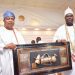 IMG-20181211-WA0023 - National Insight News ooni of ife Oba Adeyeye Eniitan Ogunwusi, Ojaja 11 presenting gift to Akarigbo