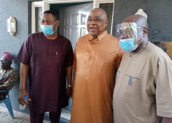 Alao Akala, Sen.Buhari ,Odebunmi Hold Closed Door Meeting in Ogbomoso as PDP Woo Opposition Parties Members