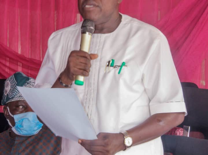 IMG-20201009-WA0029 - National Insight News In 2020 Oyo Yet to Complete  2018 FGN-UBEC/OYOSUBEB Intervention projects,  Opens bid for 2019 Intervention Projects