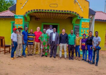 Alado of Ado-awaye, HRM, Oba Sunday Oladapo Oyediran with the team in his palace