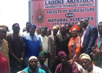 Picture shows the Chairman, Iseyin Development Union (IDU), Alhaji Bayo Raji (second left), Treasurer, IDU, Mr Bola Gani, the representative of Aseyin of Iseyin, Ikolaba of Iseyin, High Chief Ismail Tikalosoro, the Chairman , Iseyin Local Government, Hon. Mufutau Abilawon, Chairman, Iseyin ad-hoc Committee on LAUTECH campus, Chief Adeniyi Falade, the Acting Vice Chancellor, LAUTECH, Prof. Mojeed Liasu, Secretary of LAUTECH Governing Council, who represented the Chairman of Council, Mr Idowu Adeosun, member of Council, Mrs Titilayo Ahmadu, the Chairman, Committee on Establishment of LAUTECH Faculty of Agriculture and Natural Resources, Prof. Adewale Emiola (second right) at the permanent site of the LAUTECH Faculty of Agriculture and Natural Resources at Ipokun in Iseyin