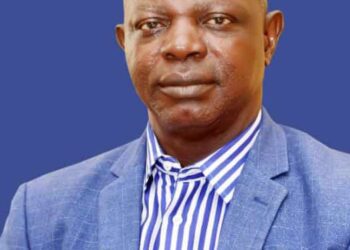 Peter Àjàyí, General Manager of the Broadcasting Corporation of Oyo State.