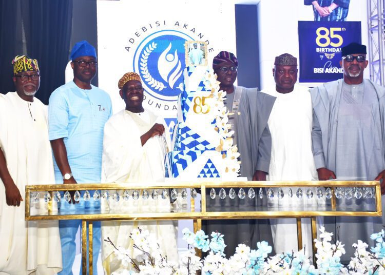 2-1 - National Insight News From left, South West Governors, Ondo, Lucky Ayedatiwa; Oyo, Seyi Makinde; Former Governor of Osun State, Chief Bisi Akande; Lagos, Babajide Sanwo-Olu, Ekiti, Biodun Oyebamiji and Ogun, Dapo Abiodun, during the 85th birthday lecture of Chief Akande, held at International Conference Centre, University of Ibadan. PHOTO: Oyo Gov's Media Unit.