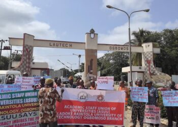 Protesting ASUU Members