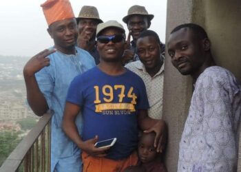 Wale Ojo Lanre and some of his mentees including the author of this piece