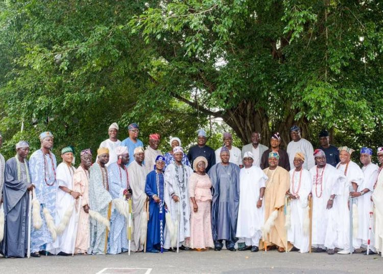 Governor Ibikunle Amosun flanked by traditional rulers during a courtesy visit to the governor