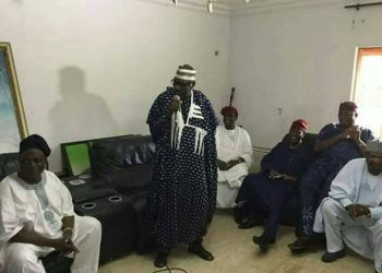 Senator Ahmed Makarfi adressing Senator Ladoja and other people during the visit to his house in Ibadan.