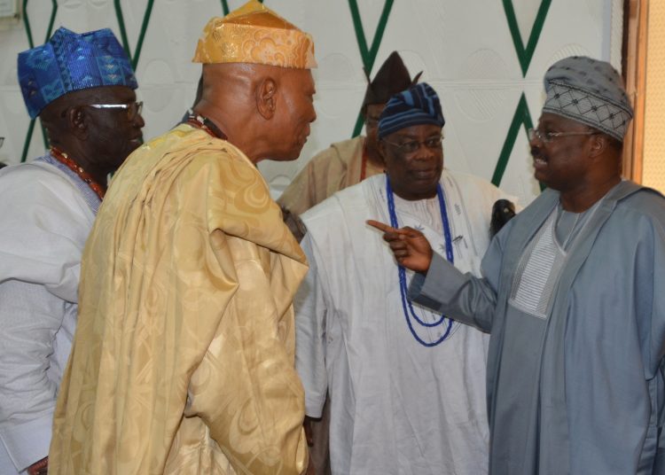 L-R: Members of the Olubadan-in-council: High Chief Tajudeen Ajibola (Osi Balogun); Eddy Oyewole (Ashipa Olubadan); Olufemi Olaifa (Otun Balogun); and Oyo State Governor, Senator Abiola Ajimobi, during the submission of the report of the Judicial Commission of Inquiry for the review of Olubadan Chieftaincy Declaration, at the Governor's Office, Ibadan... on Friday. Photo: Governor's Office