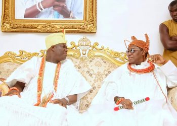 Oba Ewuare  and Ooni of Ife during Oba of Benin's visit to ile  Ife