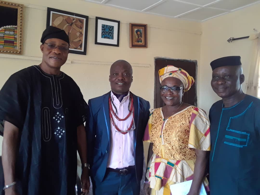 photo caption. from left  Engineer Debo Ayorinde, president Egbe Omo Usi, Ambassador Wale Ojo Lanre, Director General, Council for Arts and Culture , Mrs Bunmi Awopetu VP 1 and Mr Ajayi Mathew VP 2  during the visit to Wale Ojo Lanre at the government secretariat in Ado Ekiti