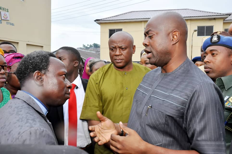 From right; Oyo State Governor, Mr Seyi Makinde, Engr Femi Babalola and Chief Consultant, Adeoyo Maternity Hospital and Dr Soji Adeyanju during the governor inspection to the hospital, Yemetu, Ibadan.