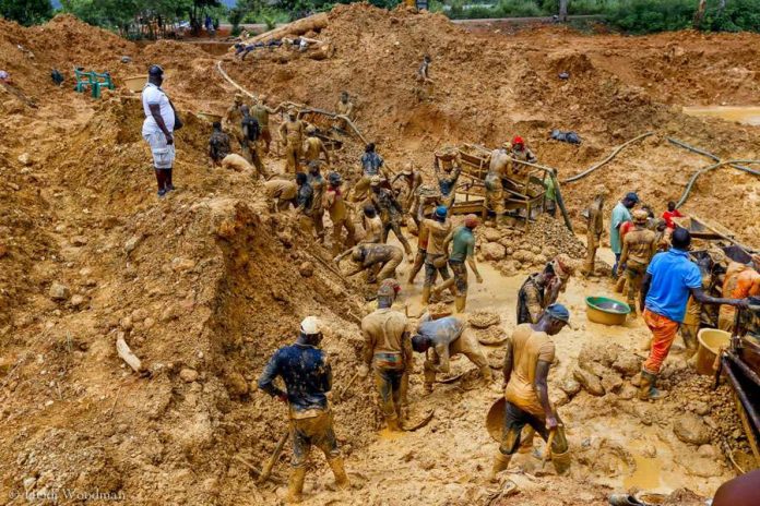 o fewer than 3,000 critical stakeholders in the mining sector