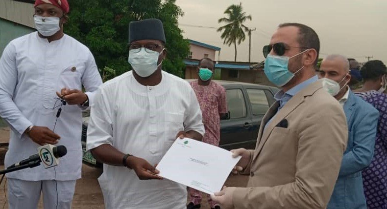 lebanese community donates items Ambulance to Lagos