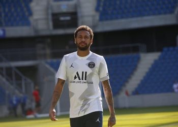 Neymar Jr. test positive for covid-19