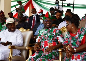 From left, Enugu State Governor and Chairman, Oyo State PDP Congress Electoral Committee,  Lawrence Ifeanyi Ugwuanyi; Oyo State Governor, Seyi Makinde and his wife Tamunominini during PDP State Congress held at Adamasigba Stadium, Ibadan. PHOTO: Oyo State Government