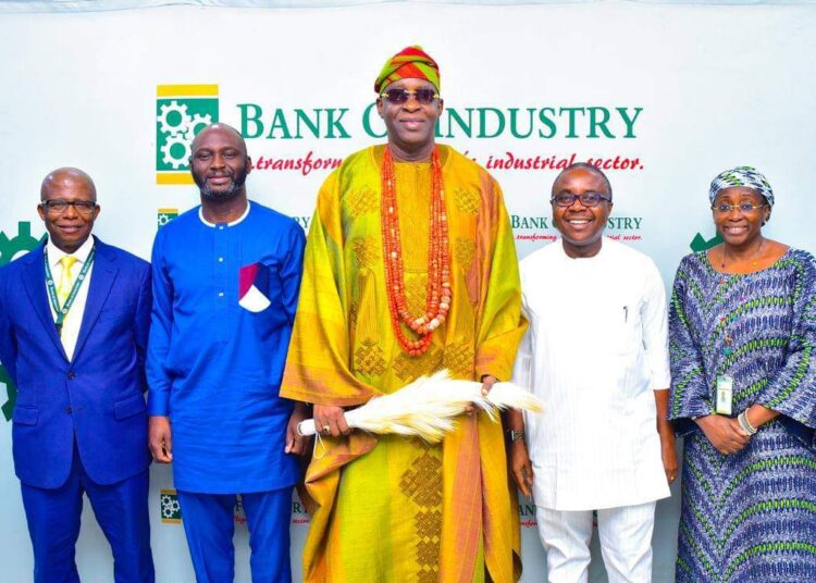 Soun of Ogbomoso Oba Ghandi Afolabi Olaoye, Orumogege 111, with some of the Directors of Bank of Industry  during his visit to the office in Lagos