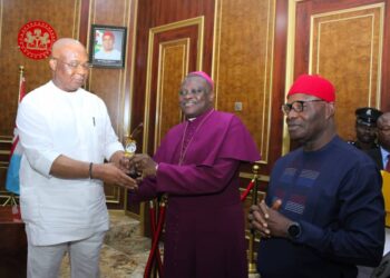 Executive Governor of Imo State, Sen. Hope Uzodinma receiving the NCPC award of the Best Christian Pilgrimage Governor of year 2023 from the Executive Secretary , Nigerian Christian Pilgrim Commission, Bishop Stephen Adegbite