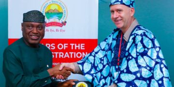 Ekiti State Governor Biodun Oyebanji, presenting award plaque to Marcel Leijzer, Manager of Technical Cooperation at the United Nations Tourism (UN Tourism) during his visit to the state