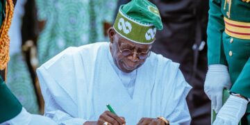 Tinubu Limits Minister's Convoy fo 3 Vehicles five Security personnel