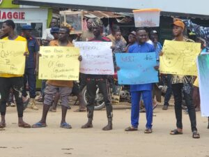 Ogbomoso Residents Protest ,Give FG One-Month Ultimatum Over Deplorable Road Condition