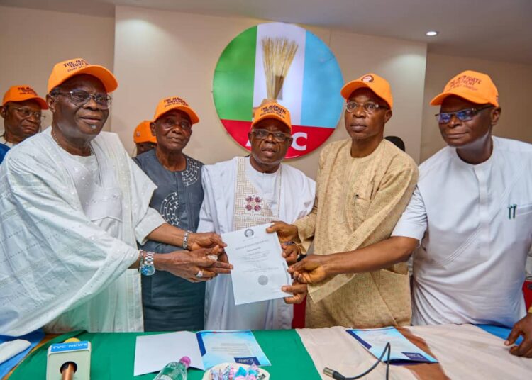 APC 'll Win Overwhelmingly, Aiyedatiwa Insists as As Mandate Movement Inaugurates Ondo Chapter