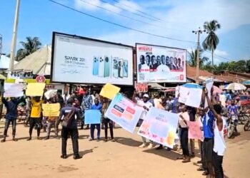 Ogbomoso Residents Protest ,Give FG One-Month Ultimatum Over Deplorable Road Condition