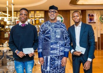 Ogun State Governor, Dapo Abiodun, with Samuel Badekale and Haroun Adebakin, the best graduating students of the University of Lagos (UNILAG