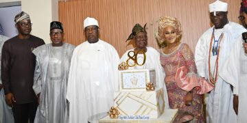 From left, Oyo State Governor, Seyi Makinde; Bauchi State Governor, Bala Muhammed; Secretary to the Federal Government, Senator George Akume, Celebrant, Chief Olabode George; his wife, Dr Roli and Oni of Ife, Oba Dapo Ogunwusi, during the 80th Birthday of Chief Bode George, held at Admiralty Conference Centre, Victoria Island, Lagos. PHOTO: Oyo Gov's Media Unit.