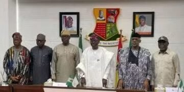 Photo L-R: Governors Ademola Adeleke (Osun), represented by his deputy, Kola Adewusi; Biodun Oyebanji (Ekiti); Seyi Makinde (Oyo);Babajide Sanwo-Olu (Lagos); Dapo Abiodun (Ogun) and Lucky Aiyedatiwa (Ondo) at the SouthWest G overnors Forum meeting, at the Oyo State Governor’s Office in Agodi, Ibadan on Monday, November 24, 2025.