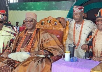 Senator Abdulfatai Buhari, Oba Ghandi Afolabi Olaoye, Asiwaju Sola Adepoju and Sir Olusegun Adekunle , Ashipa of Ogbomosoland land at the grand finale of the carnival