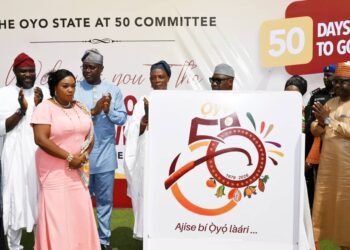 From left, Chairman, Oyo State at 50 Committee, Hon Saheed Akinade-Fijabi; Wife of Oyo State Governor, Engr (Mrs) Tamunominini Makinde; Governor Seyi Makinde; Olubadan of Ibadanland, Oba Rashidi Ladoja; deputy of Oyo State, Barr Bayo Lawal and deputy Speaker, Oyo State House of Assembly, Hon Abiodun Fadeyi, during the Unveiling of Oyo State at 50 Logo and 50-Day Countdawn Ceremony, held at Governor's Office, Secretariat, Ibadan. PHOTO: Oyo Gov's Media Unit.