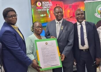The Vice Chancellor, Osun State University Prof. Odunayo Adeboye (2nd right) presenting letter of appointment as Chancellor of the university to the Group Managing Director, BOVAS & Company Ltd. Mrs Victoria Samson (2nd left), Deputy Group Managing Director BOVAS, Mr Temitope Samson (left) and Deputy Vice Chancellor, Prof Adetunji Kehinde at BOVAS corporate headquarters, Ibadan on Thursday